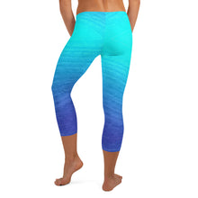 Load image into Gallery viewer, Ombre Seafoam to Blue Capri Leggings