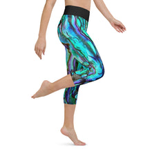 Load image into Gallery viewer, Abalone Capri Leggings