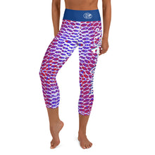 Load image into Gallery viewer, Patriotic Fish Scale Capri Leggings
