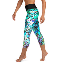 Load image into Gallery viewer, Mermaid Blues Capri Reel Mermaid Leggings